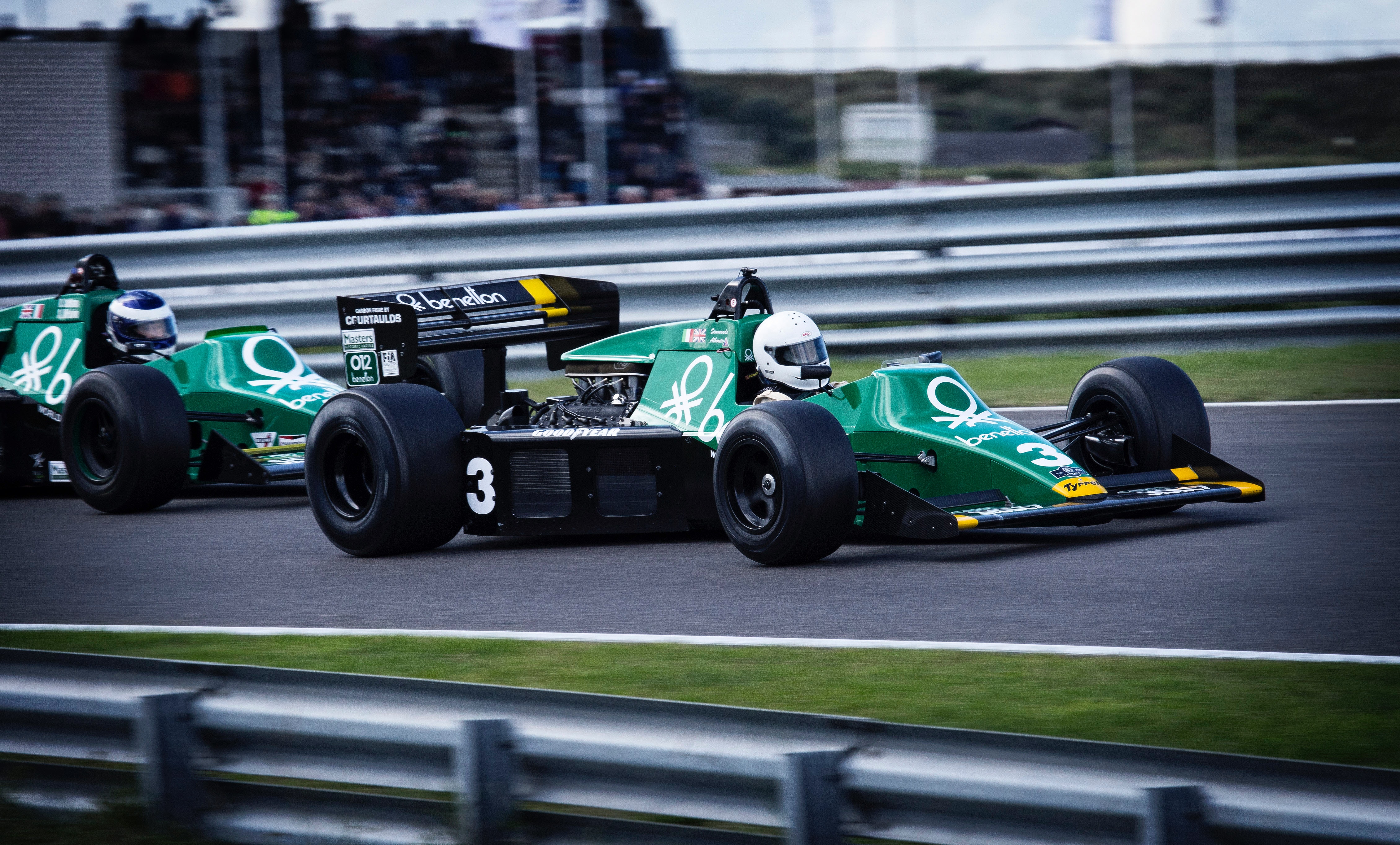Formel 1-biler på bane